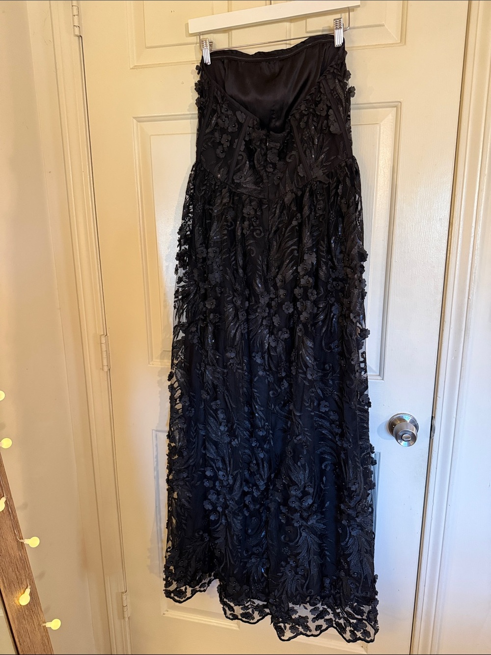 Payal Jain
Strapless Lace Maxi Dress - Picture 10 of 12